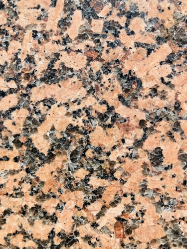 Roso Balmoral, poliert